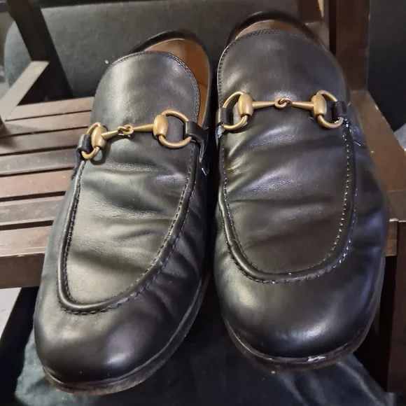 Gucci Black Loafers with Gold Accents - Picture 6 of 10